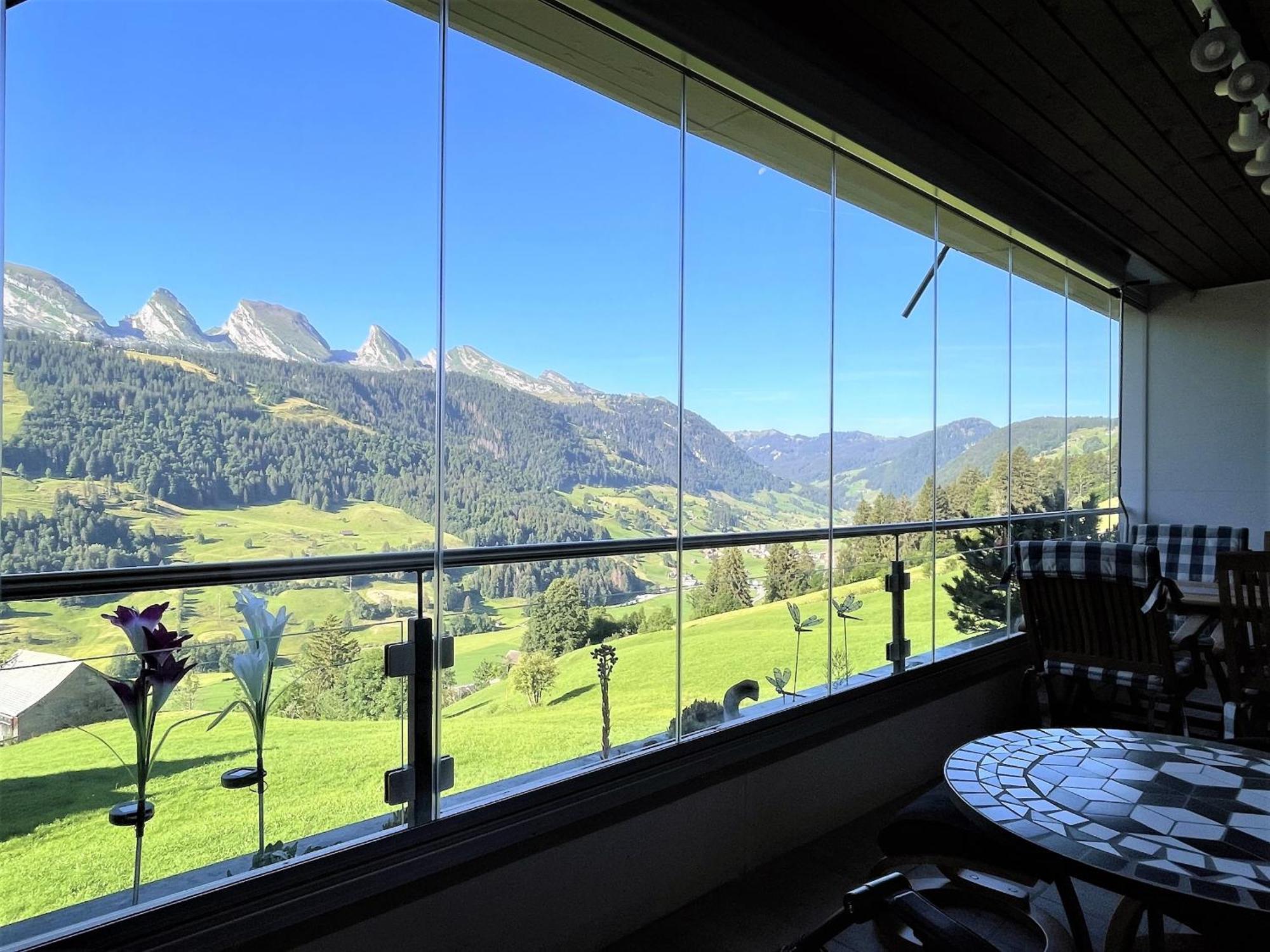 Vista Montagna Apartment Unterwasser Bagian luar foto